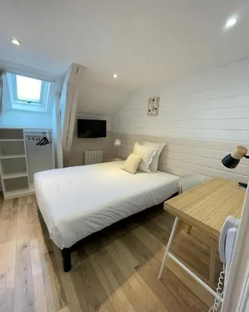 Les Embruns Hotel