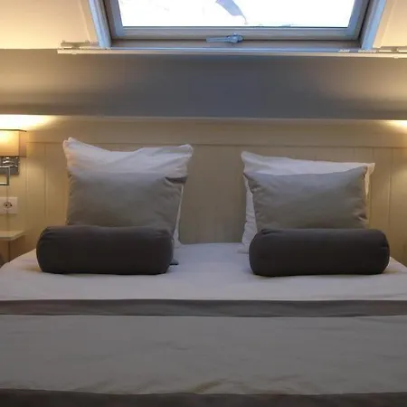 Les Embruns Hotel