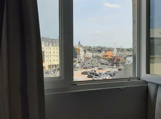 ホテル Les Embruns