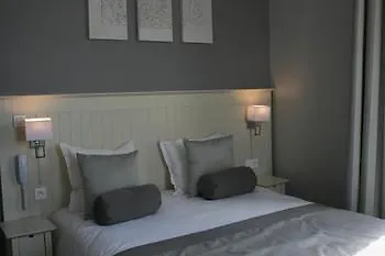 Hotel Les Embruns 3*