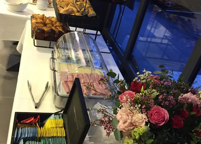 Hotel Les Embruns 3*